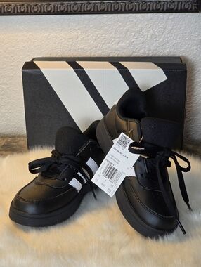 Adidas Kids' Breaknet Lifestyle Court Lace Black Sneakers Shoes Size 1.5 NWT Uni